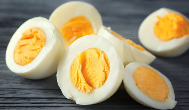Πόσα αυγά μπορείτε να τρώτε με ασφάλεια καθημερινά (video)