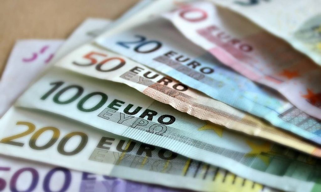 ΟΑΕΔ: Δείτε ΕΔΩ αν δικαιούστε το τρίμηνο ειδικό επίδομα των 720 ευρώ