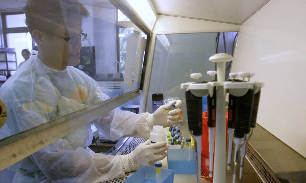 Κορονοϊός Γερμανία: Η κυβέρνηση παραγγέλνει φάρμακα κατά της ελονοσίας ως πιθανό θεραπευτικό μέσο