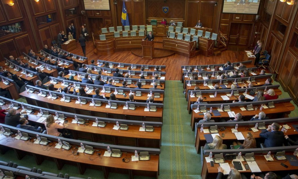 Στο Κόσοβο η πρώτη κυβέρνηση που πέφτει λόγω κορονοϊού