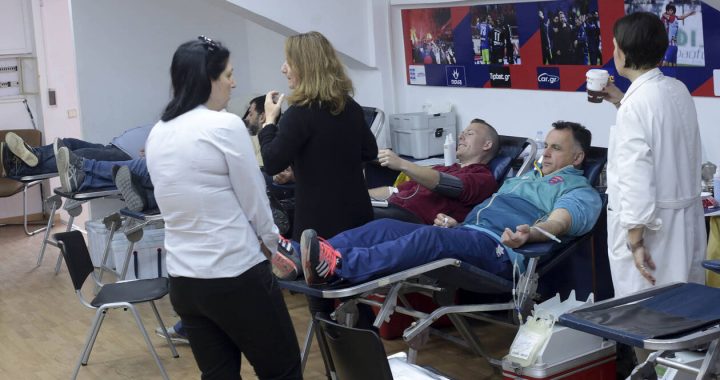 Κορονοϊός: Μεγάλη ανάγκη για αίμα - Δραματική έκκληση Τσιόδρα