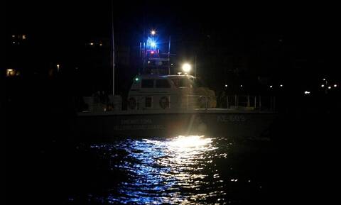 Αγνοείται βάρκα με τέσσερις τουρίστες στην Κεφαλονιά  - Έρευνες για τον εντοπισμό της