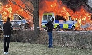 Σουηδία: Βίαιες ταραχές σε διαδήλωση στην πόλη Όρεμπρο - 9 αστυνομικοί τραυματίστηκαν