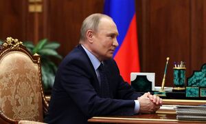Πούτιν: Θα προειδοποιήσει τη Δύση για τη «συντέλεια» του κόσμου στις 9 Μαΐου